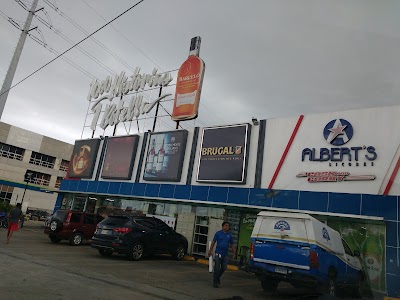 Photos of Albert's Licores