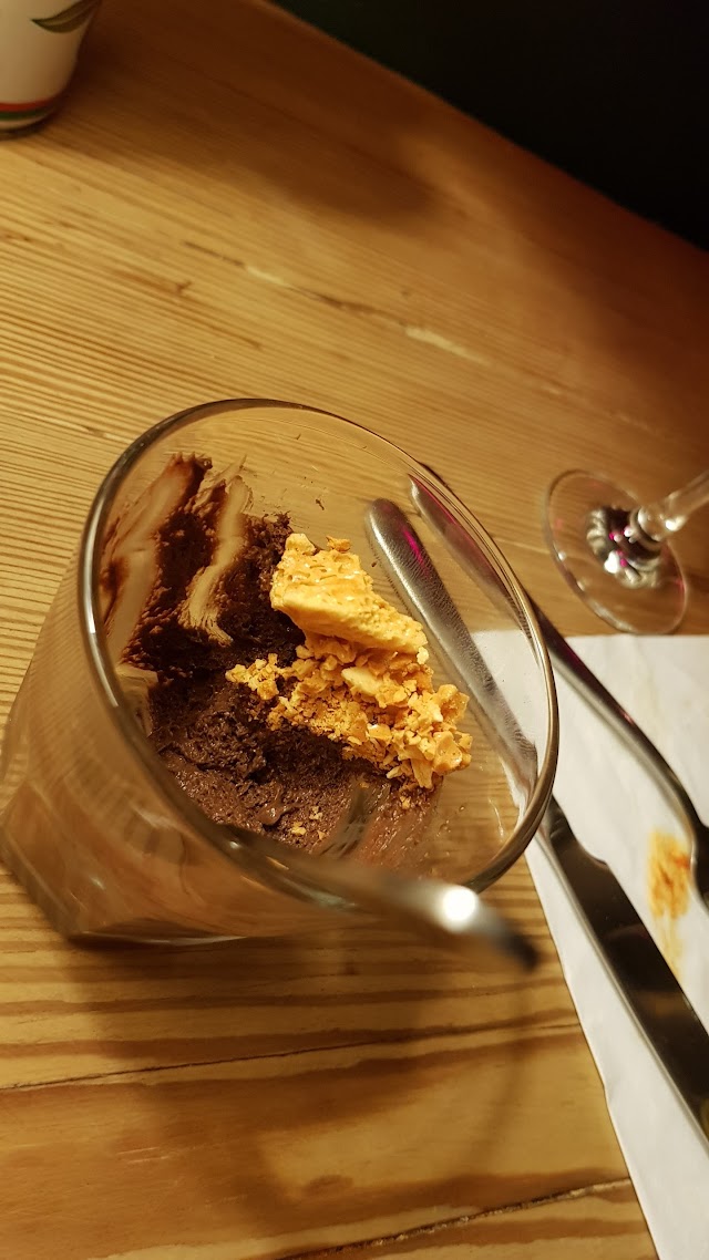 Porta Wine & Tapas Bar