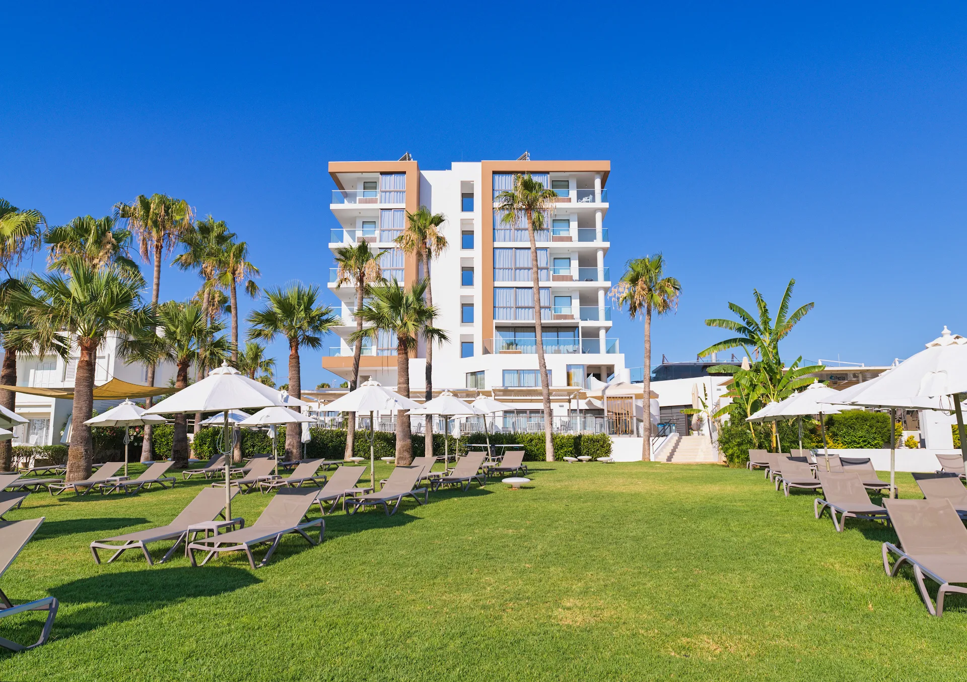 Leonardo Crystal Cove Hotel & Spa by the Sea