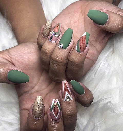ML NAILS - Visual