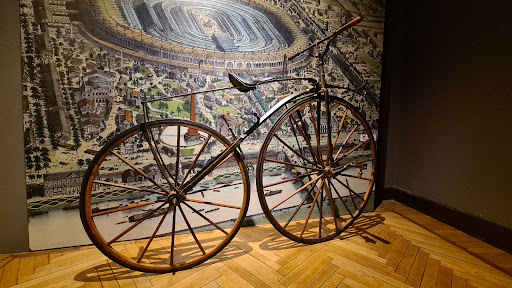 AcdB Museo - Visual