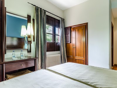 Photos of Hotel Albarrac&iacute;n