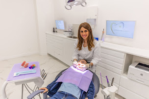 Photo n°5 de Dr Sarah MARCIANO SERROR - Orthodontiste spécialiste Levallois certifiée INVISALIGN ® à Levallois-Perret (Dentiste)