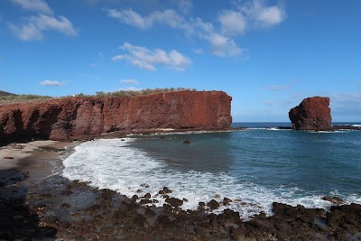 Puʻu Pehe (Sweetheart Rock)