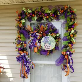Annie's Farmhouse Wreaths