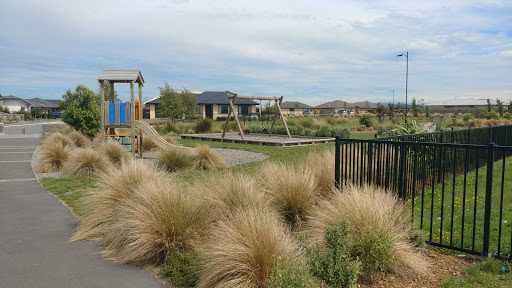 Stonebrook Park Playground - Thumbnail
