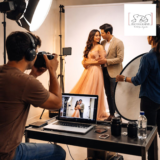 Ever wondered what really happens behind the scenes of a professional photoshoot? At SBS Photogra… post image