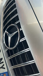 Photo n°2 de JDKN CARROSSERIE à Marseille (Atelier de carrosserie automobile)