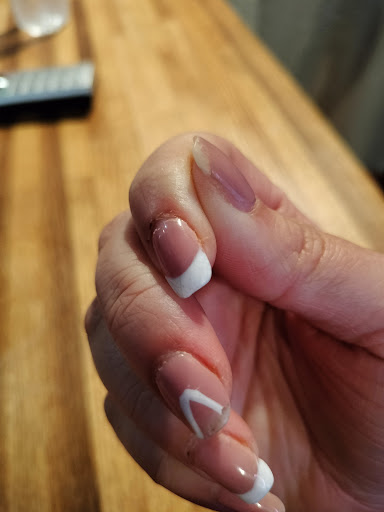 Fabulous Cuts & Nails - Thumbnail