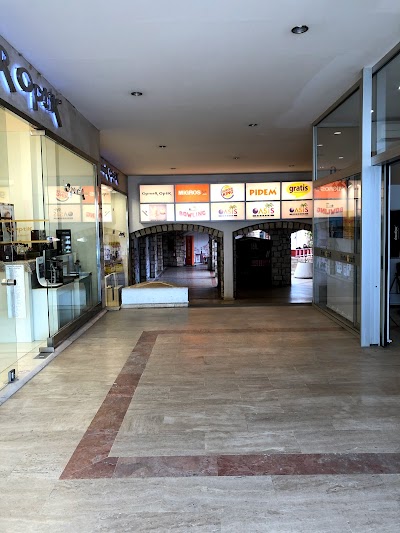 Oasis Shopping Center