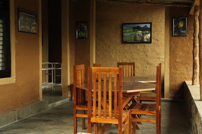 Photos of Knuckles Hideout