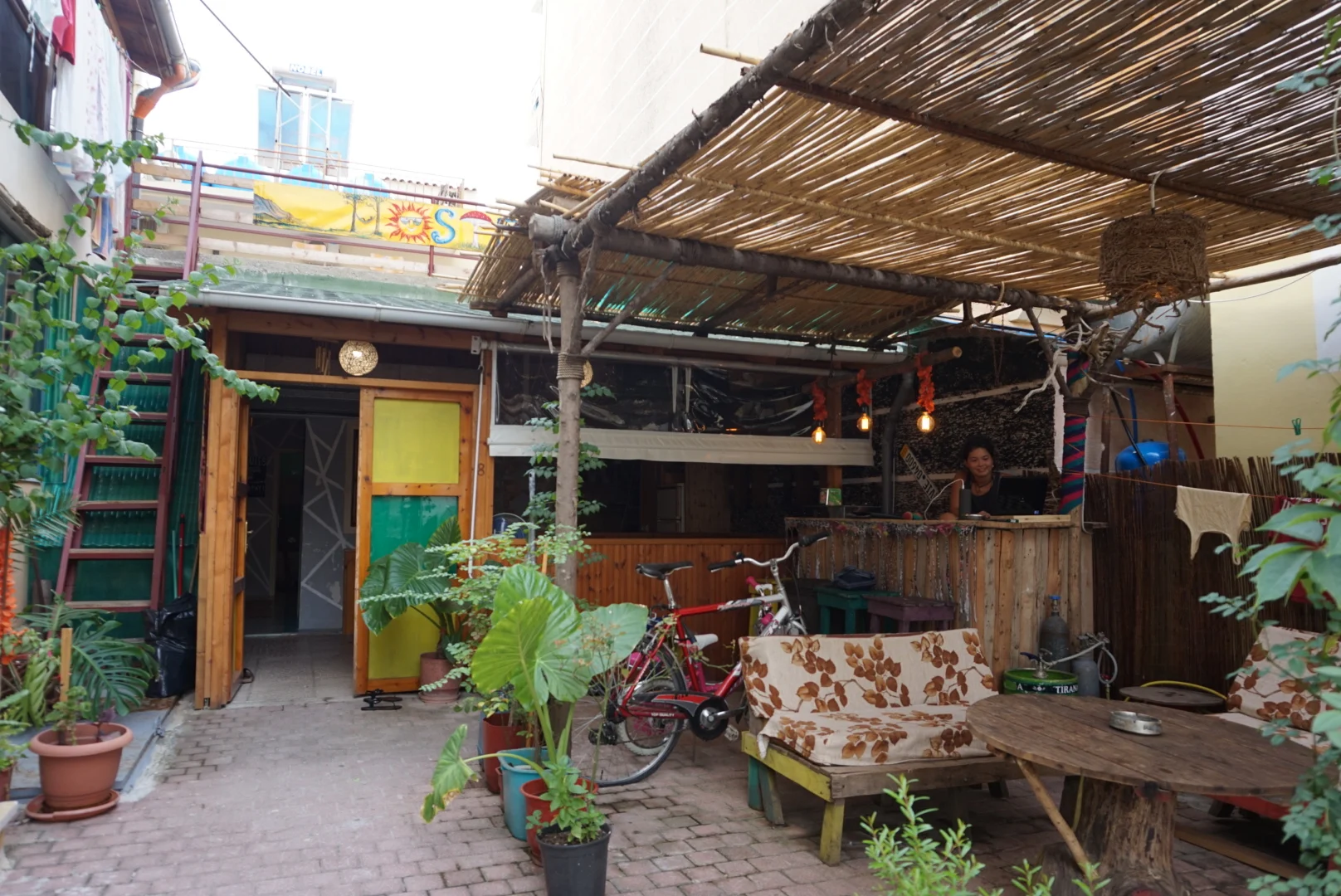 Himara Downtown Hostel