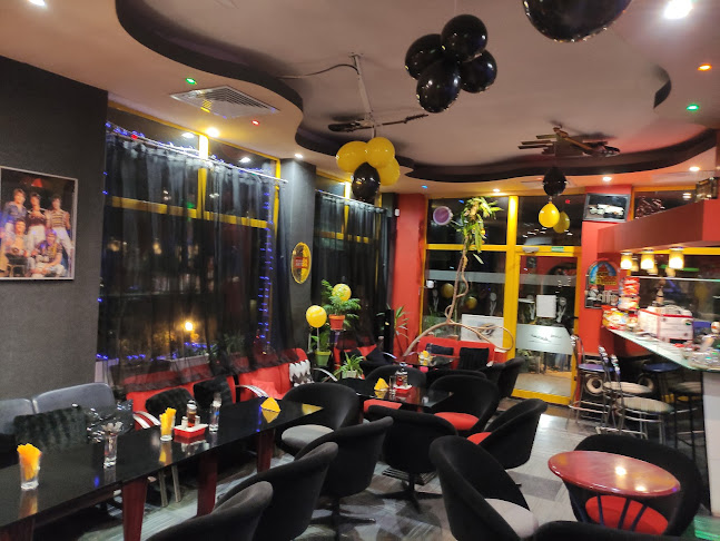 Кафе Queen- Жълтото