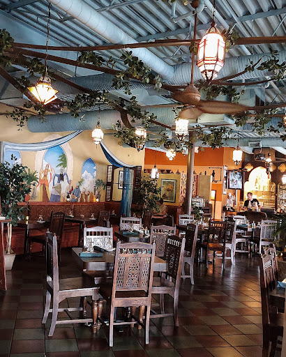 Zooroona Restaurant - Thumbnail