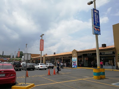 Photos of Centro Comercial Plaza Atanasio Tzul
