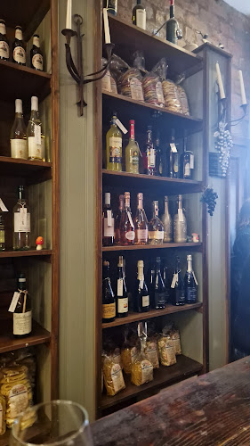 Vino Valentino - Liquor store