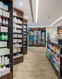 Photo n°6 de Pharmacie de l'Assemblée à Paris (Maison de santé)