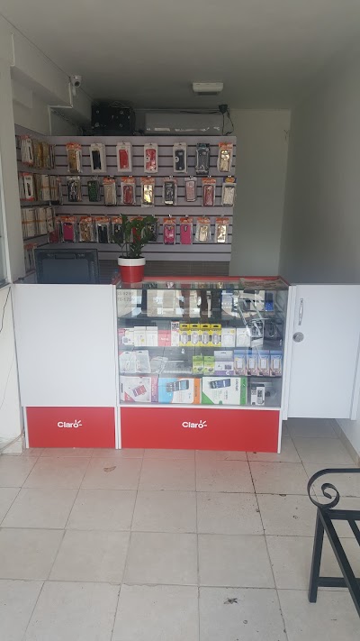 Photos of Yaniris Tecnology 2