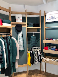 Photo n°7 de SAINT JAMES - Cherbourg à Cherbourg-en-Cotentin (Magasin de vêtements pour femmes)