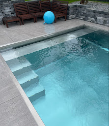 Photo n°1 de h2o inox - piscine inox à Miribel (Société de construction de piscine)