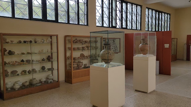 https://archaeologicalmuseums.gr/el/museum/5df34af3deca5e2d79e8c198/archaeological-museum-of-paros