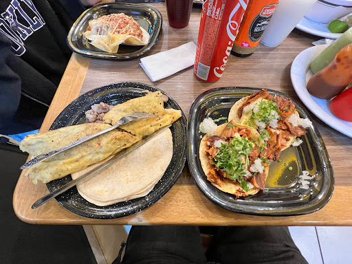 Taquería Los Foquitos 3 - Thumbnail
