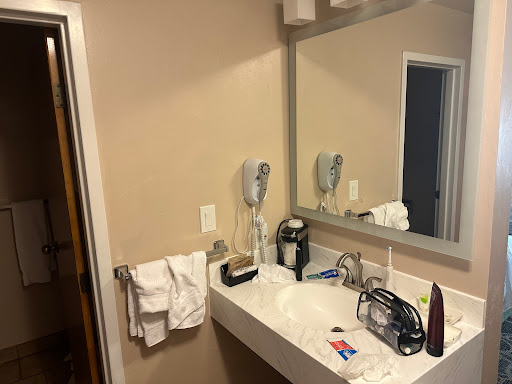 Inn at the Canyons - Thumbnail