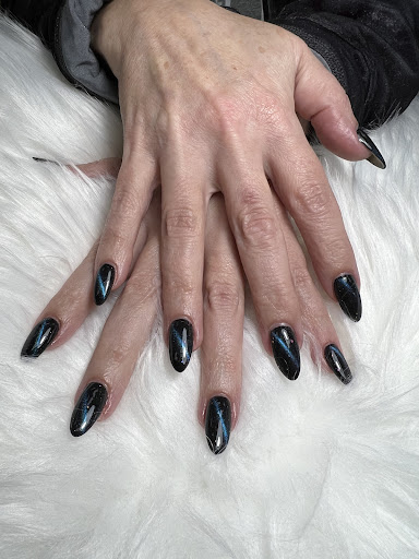 Aloha Nails - Visual