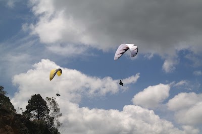 Photos of GTOPIK Medellin Paragliding in San Felix