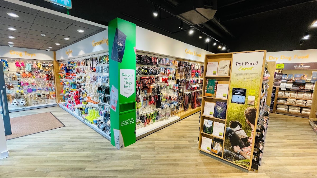 Pets Corner Bordon interior