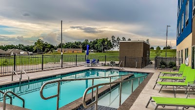 Holiday Inn Express & Suites. Purcell, Oklahoma