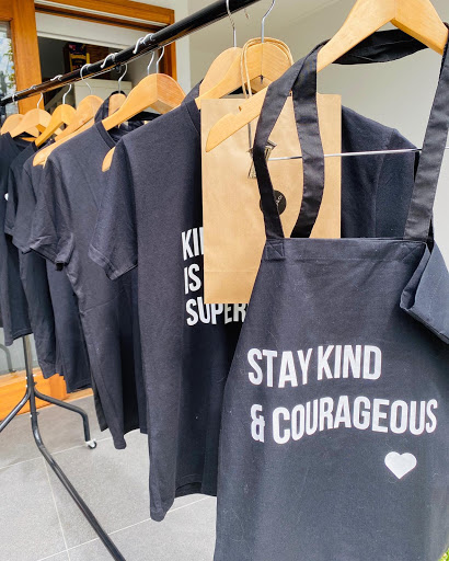 Courage and Co - Thumbnail