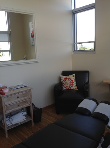 Active Chiropractic - Dr Daphne Brown - Thumbnail