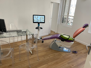 Photo n°5 de Mazari F à Marseille (Orthodontiste)