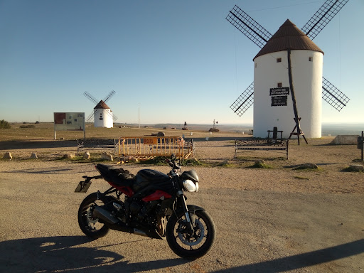 Windmills Manchegos Gallery - Spain