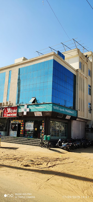 Af1qipmsqlcmwchac6c0pltuyepacqmiekcmtlnpt8rc=s677 K No