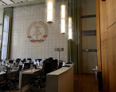 Photos of ESMT Berlin