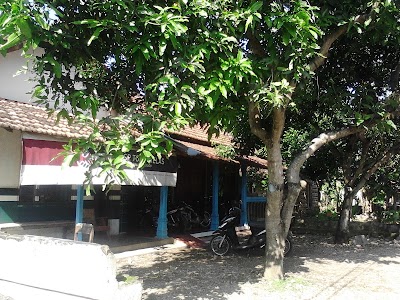Photos of Warkop Kawelasan