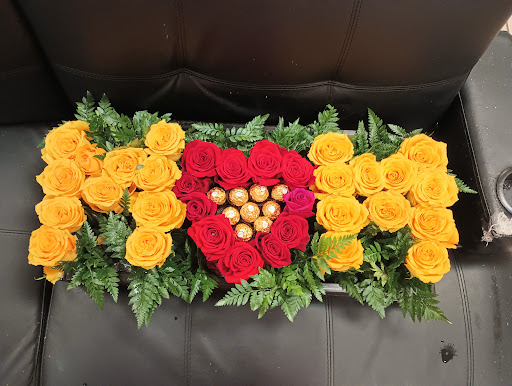 Nena's Floral Services,Same Day Deliver, Funeral Flowers, wedding, Event Flowers,open Sunday,Ramos buchones - Thumbnail