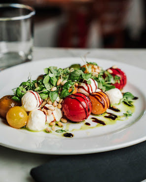 Max's Bistro & Bar by null