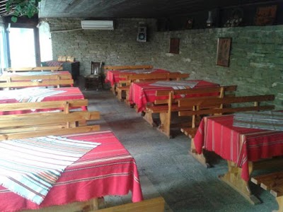 Photos of Tavern Gallery
