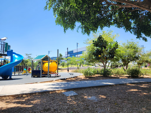 Park of the little Boys and Girls - Thumbnail