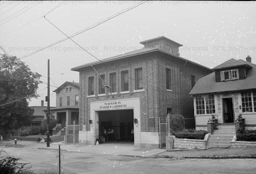 FDNY Engine 70, Ladder 53 - Thumbnail