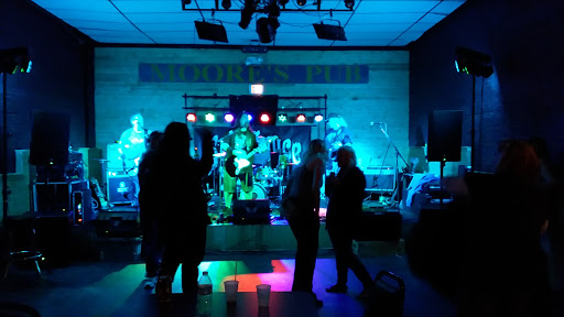 Moore's Pub - Visual