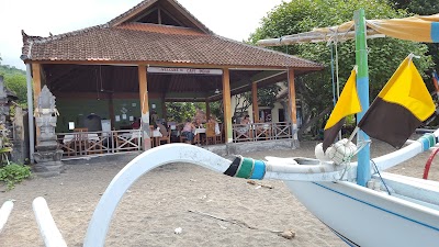 Photos of Caf&eacute; Indah