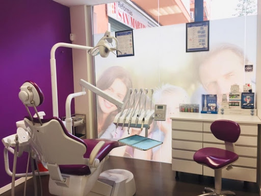 Dra. Noelia Escobar, Dentista