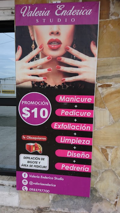 Photos of Valeria Enderica