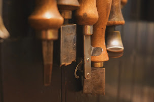 Photo n°7 de YER ANA | Créations éco-responsables & Cordonnerie. (sur rdv uniquement) à Bégard (Cordonnier)