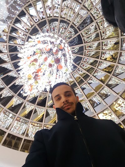 Photos of Omar Oussar Chop