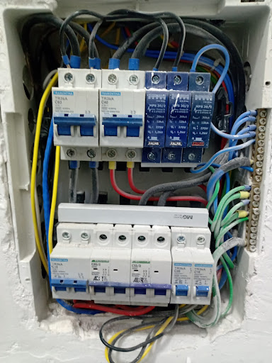 Marido de Aluguel e Eletricista Londrina